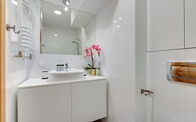 Waterlane Island Spa & Wellness Residences By Noclegi Renters